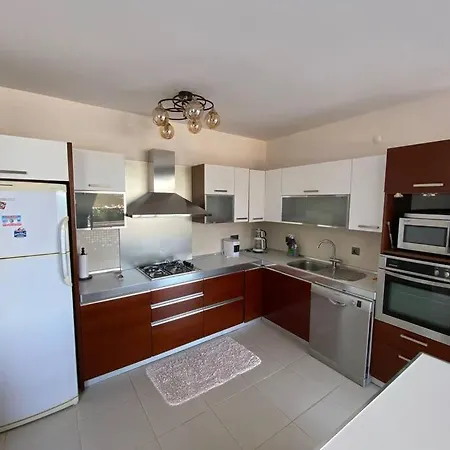 Sleeps 6, W/ Private Pool And Modern Design - Awz 302 Villa *